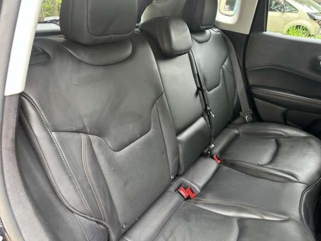 コンパスリミテッド 4WD　Gナビ/Bカメラ/ETC/黒皮シート/クルコン 正規輸入車 2400