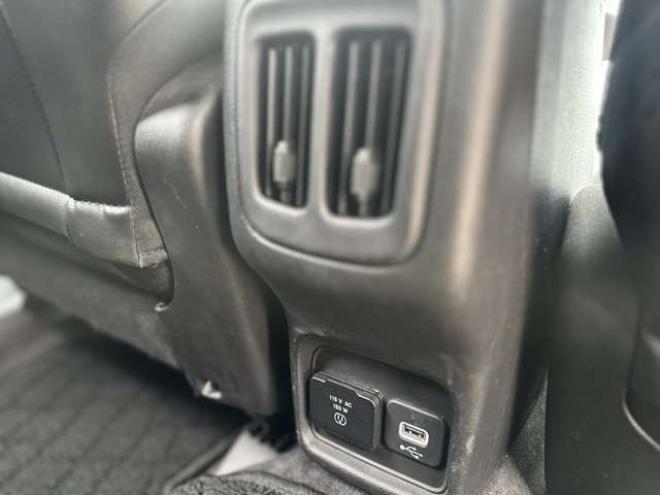 コンパスリミテッド 4WD　Gナビ/Bカメラ/ETC/黒皮シート/クルコン 正規輸入車 2400