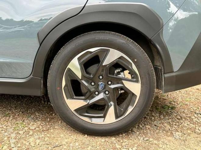 クロストレック2.0 リミテッド 4WD　ワンオーナー/純正ナビ/Bカメラ/Sヒーター 2000