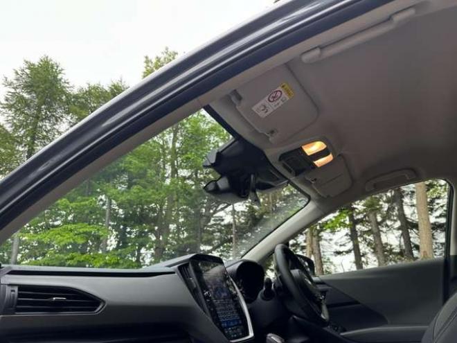 クロストレック2.0 リミテッド 4WD　ワンオーナー/純正ナビ/Bカメラ/Sヒーター 2000