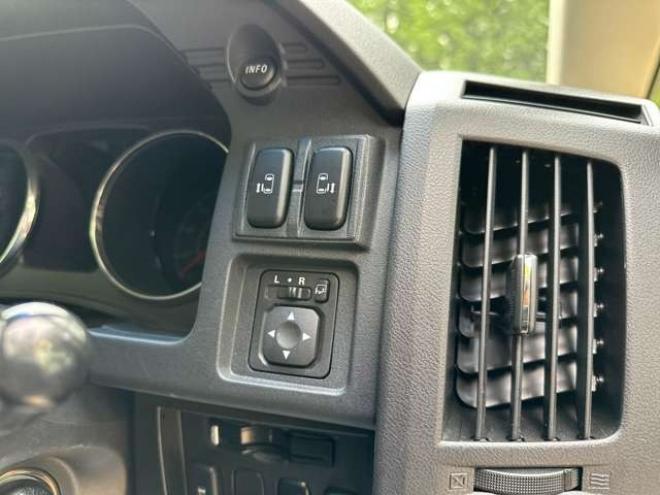 デリカD：5 2.4 G プレミアム 4WD　ワンオーナー/両側パワスラ/ETC/ナビTV 2400