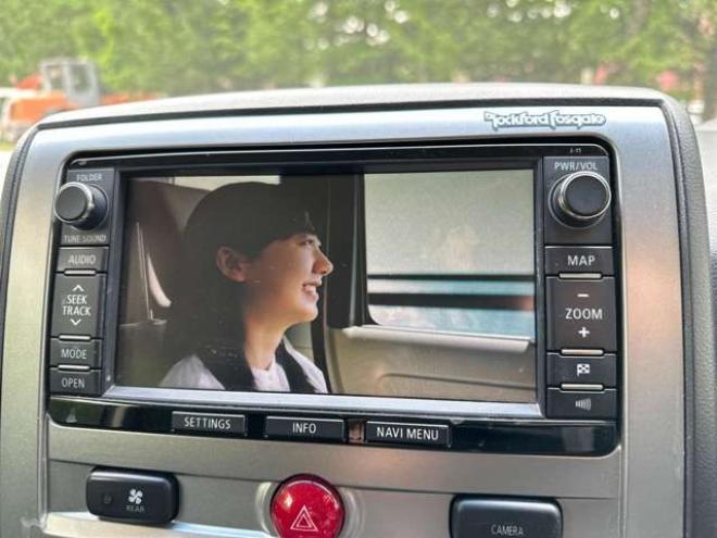 デリカD：5 2.4 G プレミアム 4WD　ワンオーナー/両側パワスラ/ETC/ナビTV 2400