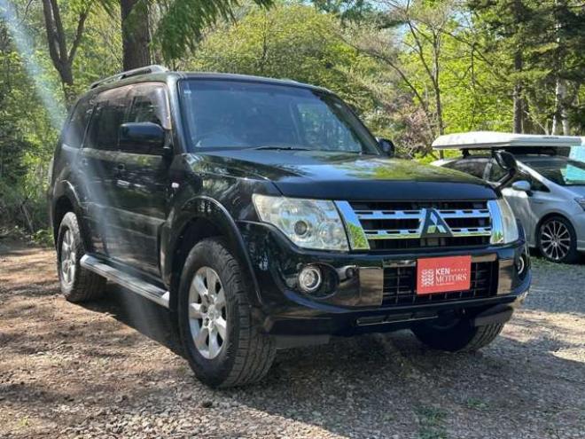 パジェロ3.2 ロング GR ディーゼルターボ 4WD　社外ナビ/7人乗り/後席モニタ/ETC/Bカメ 3200