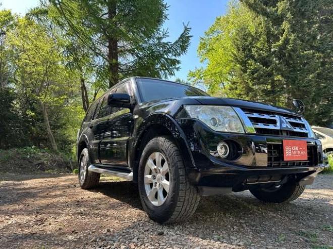パジェロ3.2 ロング GR ディーゼルターボ 4WD　社外ナビ/7人乗り/後席モニタ/ETC/Bカメ 3200