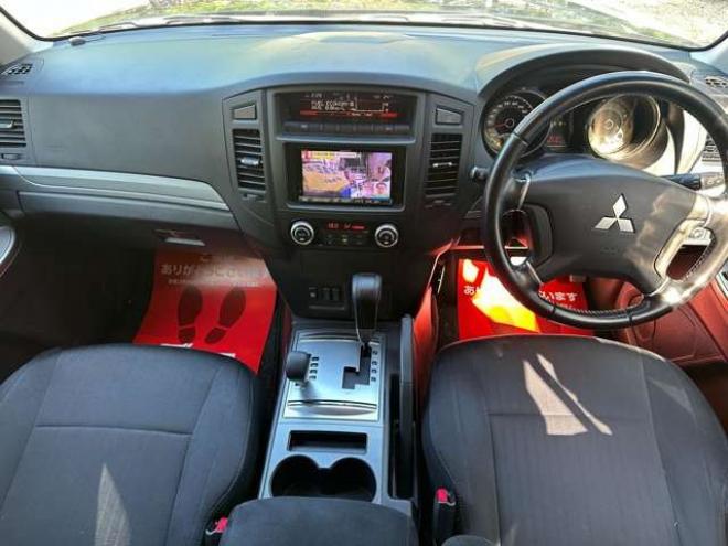 パジェロ3.2 ロング GR ディーゼルターボ 4WD　社外ナビ/7人乗り/後席モニタ/ETC/Bカメ 3200