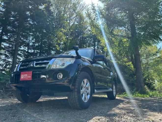パジェロ3.2 ロング GR ディーゼルターボ 4WD　社外ナビ/7人乗り/後席モニタ/ETC/Bカメ 3200