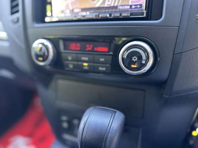 パジェロ3.2 ロング GR ディーゼルターボ 4WD　社外ナビ/7人乗り/後席モニタ/ETC/Bカメ 3200