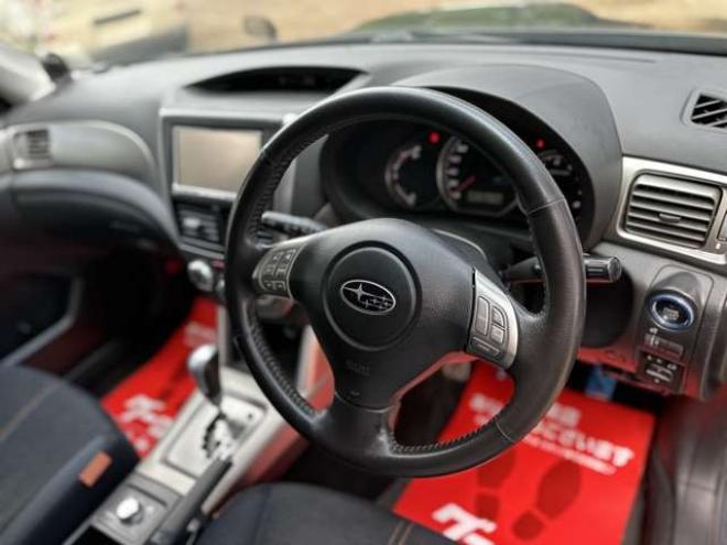 フォレスター2.0 XT 4WD　社外AW/電動シート/クルコン/ETC/ターボ 2000