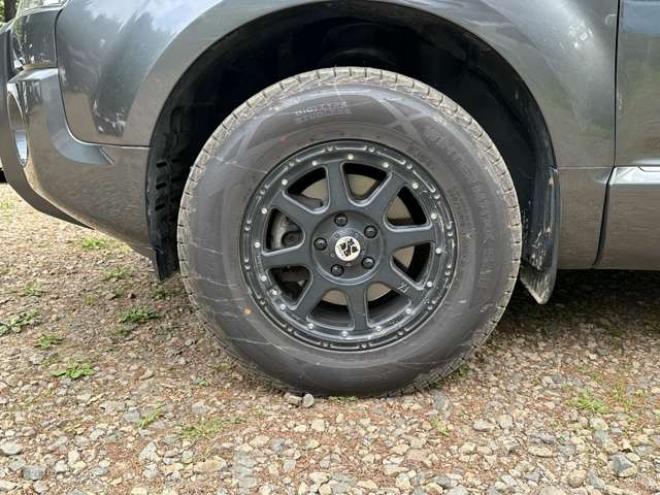 デリカD：5 2.2 D プレミアム ディーゼルターボ 4WD　エンスタ/ETC/電動リアゲート/両側パワスラ 2300