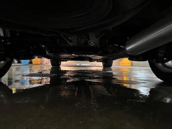 ヴェルファイア２．４Ｚ　プラチナセレクション　本州仕入　禁煙車　ＷＡＫＯＳバリアスコーティング済　純正１８インチＡＷ　社外１７ＡＷ＋スタッドレスタイヤ付　純正ＨＤＤナビ（ＣＤ＆ＤＶＤ再生　フルセグ地デジ　Ｂｌｕｅｔｏｏｔｈ）＋バックカメラ　フロントブラインドカメラ　両側パワースライドドア　パワーバックドア　クルーズコントロール　７人乗りキャプテンシート　オットマン　コーナーセンサー　横滑り防止装置　ＰＵＳＨスタート　スマートキー　タイミングチェーン車　ＨＩＤヘッドライト　ビルトインＥＴＣ 4WD 2400 5Dr