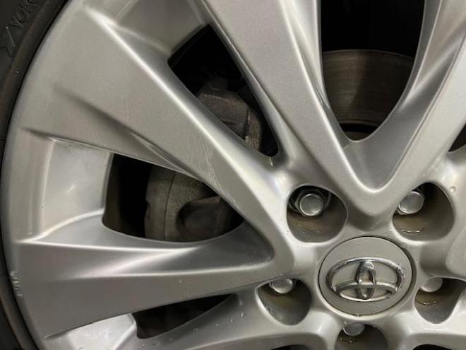 ヴェルファイア２．４Ｚ　プラチナセレクション　本州仕入　禁煙車　ＷＡＫＯＳバリアスコーティング済　純正１８インチＡＷ　社外１７ＡＷ＋スタッドレスタイヤ付　純正ＨＤＤナビ（ＣＤ＆ＤＶＤ再生　フルセグ地デジ　Ｂｌｕｅｔｏｏｔｈ）＋バックカメラ　フロントブラインドカメラ　両側パワースライドドア　パワーバックドア　クルーズコントロール　７人乗りキャプテンシート　オットマン　コーナーセンサー　横滑り防止装置　ＰＵＳＨスタート　スマートキー　タイミングチェーン車　ＨＩＤヘッドライト　ビルトインＥＴＣ 4WD 2400 5Dr
