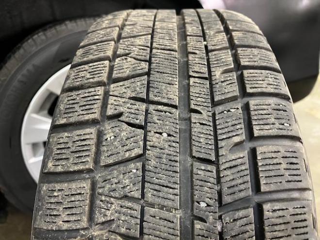 ヴェルファイア２．４Ｚ　プラチナセレクション　本州仕入　禁煙車　ＷＡＫＯＳバリアスコーティング済　純正１８インチＡＷ　社外１７ＡＷ＋スタッドレスタイヤ付　純正ＨＤＤナビ（ＣＤ＆ＤＶＤ再生　フルセグ地デジ　Ｂｌｕｅｔｏｏｔｈ）＋バックカメラ　フロントブラインドカメラ　両側パワースライドドア　パワーバックドア　クルーズコントロール　７人乗りキャプテンシート　オットマン　コーナーセンサー　横滑り防止装置　ＰＵＳＨスタート　スマートキー　タイミングチェーン車　ＨＩＤヘッドライト　ビルトインＥＴＣ 4WD 2400 5Dr