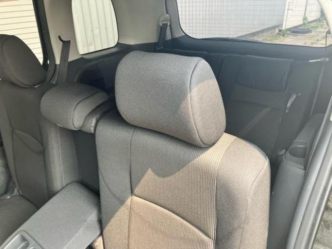 アイシスプラタナ　Vセレクション 4WD 1800 ５Dr