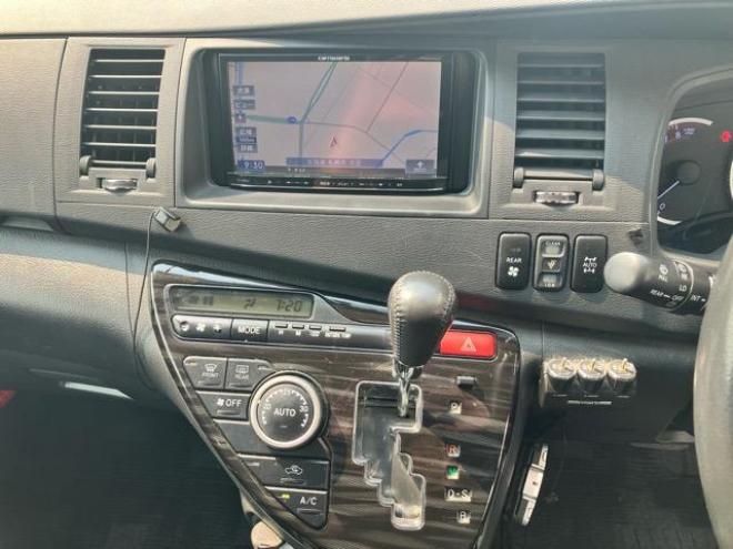 アイシスプラタナ　Vセレクション 4WD 1800 ５Dr