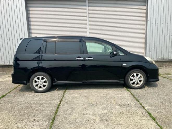 アイシスプラタナ　Vセレクション 4WD 1800 ５Dr