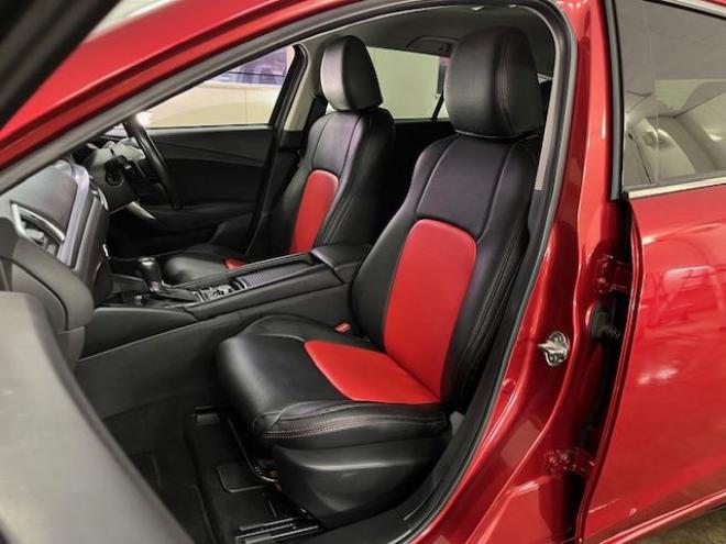 アテンザワゴンＸＤ　プロアクティブ　本州仕入　禁煙車　セーフティクルーズＰＫＧ　スカイアクティブディーゼルターボ　純正１９インチＡＷ　社外１７ＡＷ＋スタッドレスタイヤ付　純正ナビ（地デジ　ＤＶＤ再生　Ｂｌｕｅｔｏｏｔｈ）＋バックカメラ　ＢＯＳＥサウンド　レッド＆ブラックコンビシートカバー　衝突軽減ブレーキ　レーダークルーズコントロール　ブラインドスポット　車線逸脱警報　ＬＥＤヘッドライト　アドバンスキー　横滑り防止装置　ＥＴＣ 4WD 2200 5Dr
