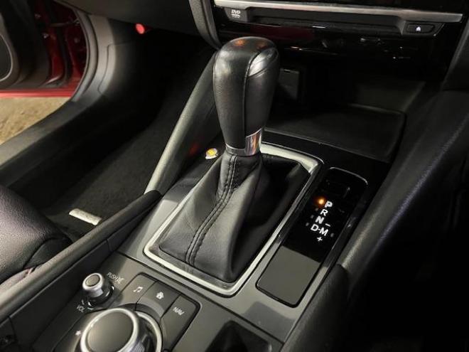 アテンザワゴンＸＤ　プロアクティブ　本州仕入　禁煙車　セーフティクルーズＰＫＧ　スカイアクティブディーゼルターボ　純正１９インチＡＷ　社外１７ＡＷ＋スタッドレスタイヤ付　純正ナビ（地デジ　ＤＶＤ再生　Ｂｌｕｅｔｏｏｔｈ）＋バックカメラ　ＢＯＳＥサウンド　レッド＆ブラックコンビシートカバー　衝突軽減ブレーキ　レーダークルーズコントロール　ブラインドスポット　車線逸脱警報　ＬＥＤヘッドライト　アドバンスキー　横滑り防止装置　ＥＴＣ 4WD 2200 5Dr