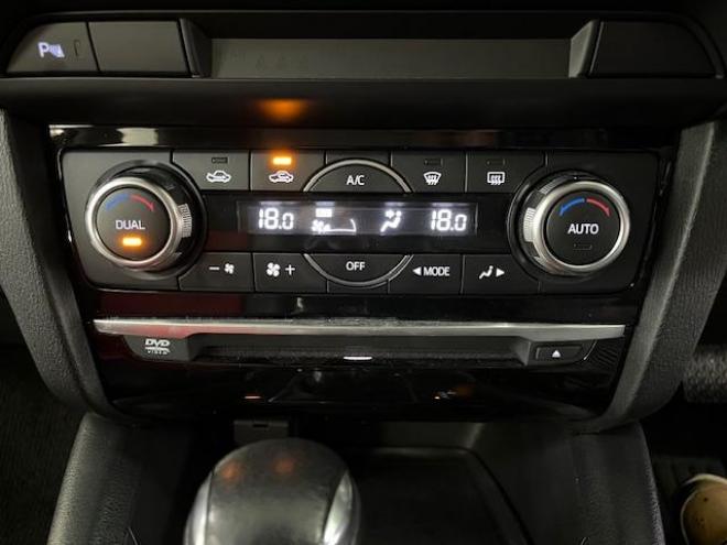 アテンザワゴンＸＤ　プロアクティブ　本州仕入　禁煙車　セーフティクルーズＰＫＧ　スカイアクティブディーゼルターボ　純正１９インチＡＷ　社外１７ＡＷ＋スタッドレスタイヤ付　純正ナビ（地デジ　ＤＶＤ再生　Ｂｌｕｅｔｏｏｔｈ）＋バックカメラ　ＢＯＳＥサウンド　レッド＆ブラックコンビシートカバー　衝突軽減ブレーキ　レーダークルーズコントロール　ブラインドスポット　車線逸脱警報　ＬＥＤヘッドライト　アドバンスキー　横滑り防止装置　ＥＴＣ 4WD 2200 5Dr