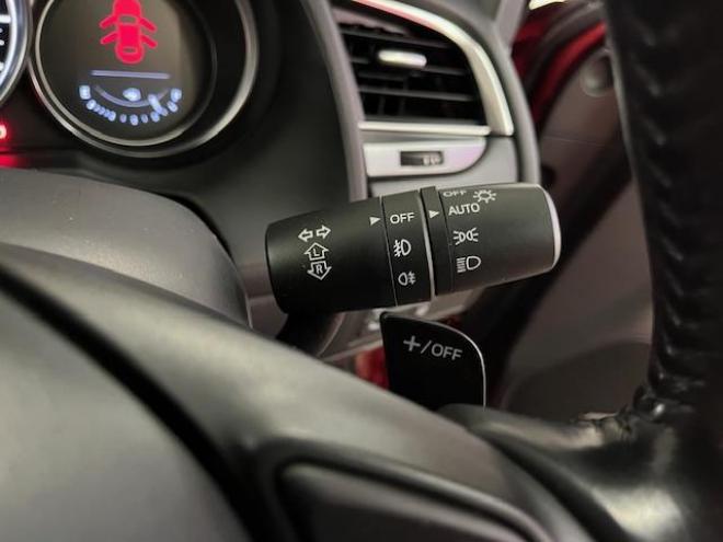 アテンザワゴンＸＤ　プロアクティブ　本州仕入　禁煙車　セーフティクルーズＰＫＧ　スカイアクティブディーゼルターボ　純正１９インチＡＷ　社外１７ＡＷ＋スタッドレスタイヤ付　純正ナビ（地デジ　ＤＶＤ再生　Ｂｌｕｅｔｏｏｔｈ）＋バックカメラ　ＢＯＳＥサウンド　レッド＆ブラックコンビシートカバー　衝突軽減ブレーキ　レーダークルーズコントロール　ブラインドスポット　車線逸脱警報　ＬＥＤヘッドライト　アドバンスキー　横滑り防止装置　ＥＴＣ 4WD 2200 5Dr
