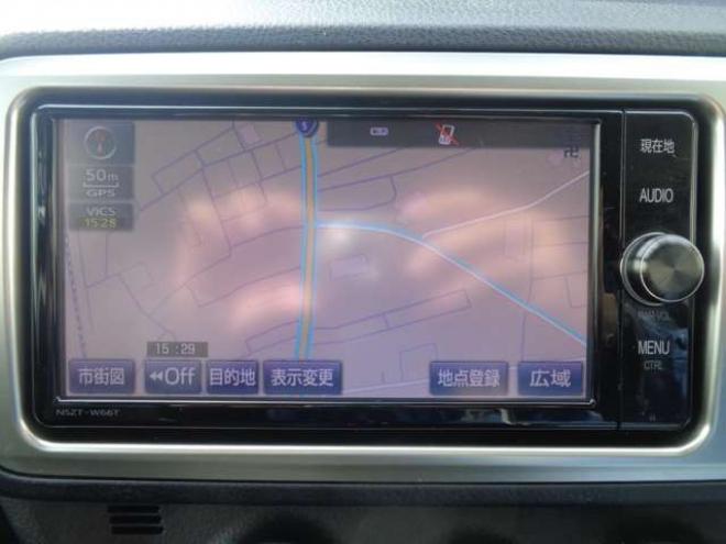 ヴィッツ1.3 F 4WD　ワンオーナー　スマートキー　バックカメラ 1300