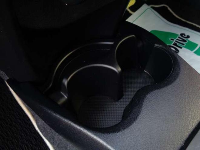 ヴィッツ1.3 F 4WD　ワンオーナー　スマートキー　バックカメラ 1300