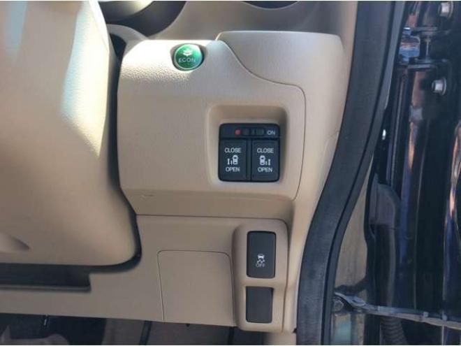N-BOXG ターボパッケージ 4WD　ドラレコ　Bカメラ　メモリーナビ　ETC 660