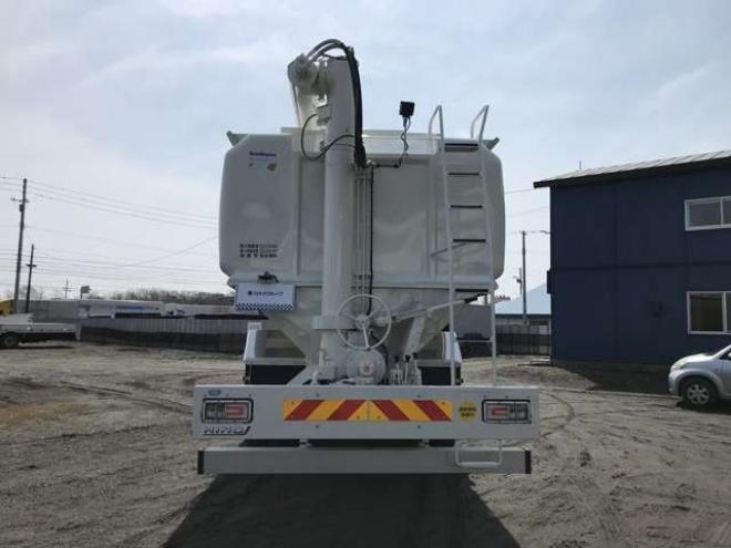 プロフィア飼料運搬車 2DG-FS1AHE 新明和工業　 2WD 8860