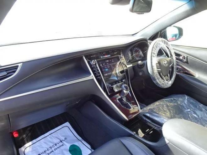ハリアー2.0 プレミアム 4WD　本州車保証1年 半革 衝突軽減 JBL音　22AW 2000