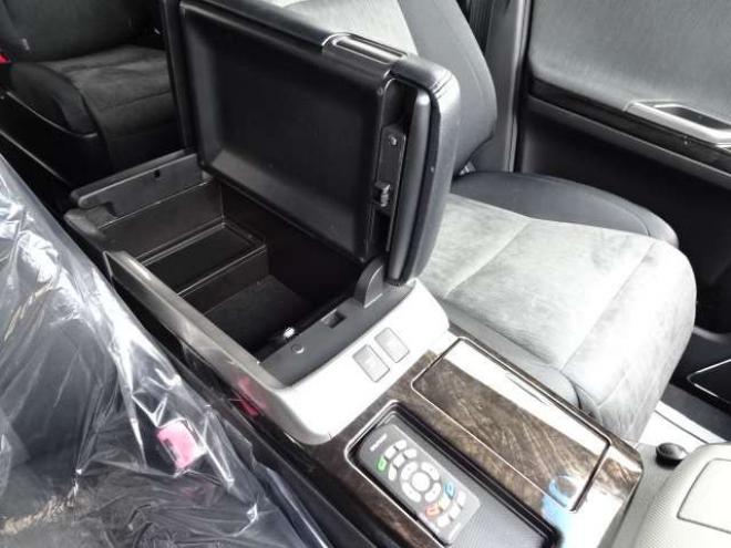 アルファードハイブリッド2.4 SR 4WD　本州車 保証2年 後席モニター両側電動 20AW 2400