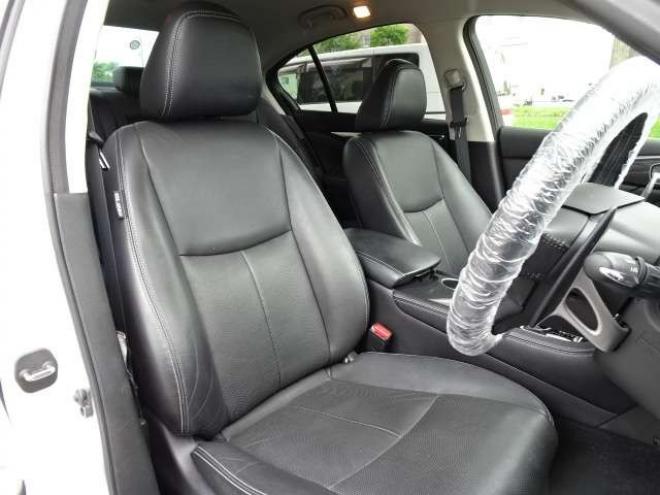 スカイライン3.5 350GT FOUR ハイブリッド タイプSP　本州車　保証1年　本革 エアロ　20AW　LED 4WD 3500