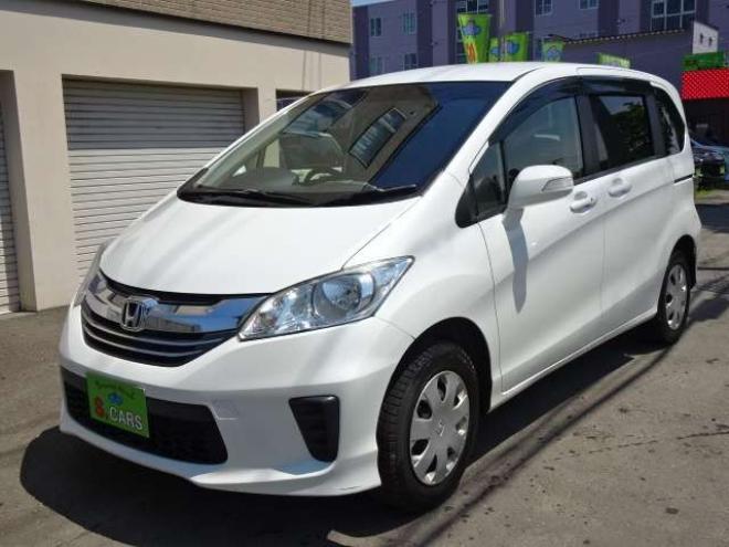 フリード1.5 G プレミアムエディション 4WD　本州車 保証1年 Wパワスラ 後席TV Bカメラ 1500