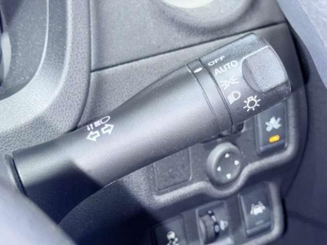 ノート1.2 X FOUR 4WD　下廻防錆TVナビBカメエンスタ 1200