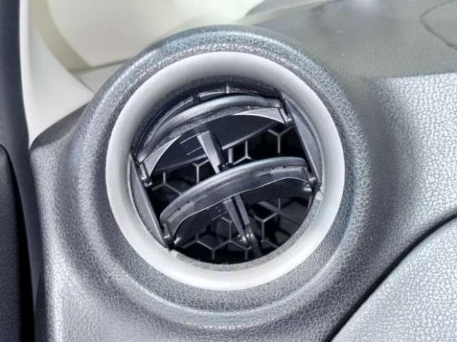 ノート1.2 X FOUR 4WD　下廻防錆TVナビBカメエンスタ 1200