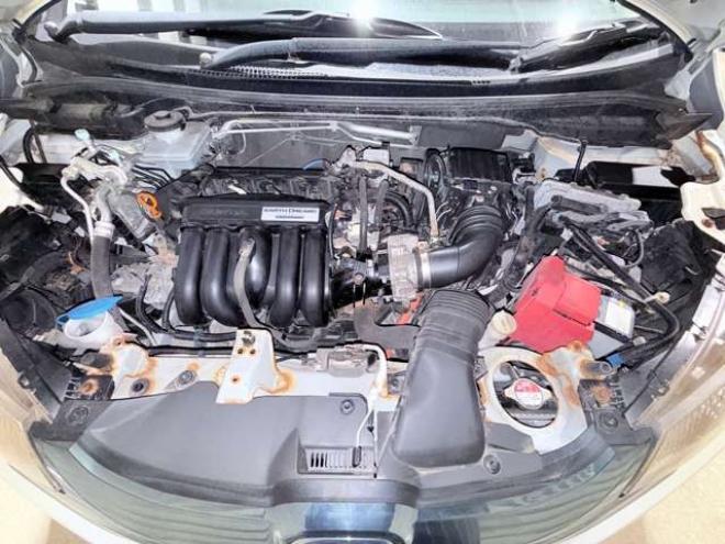 フィット1.5 ハイブリッド Lパッケージ 4WD　下廻防錆TVナビBカメETCエンスタ 1500