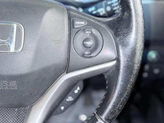 フィット1.5 ハイブリッド Lパッケージ 4WD　下廻防錆TVナビBカメETCエンスタ 1500