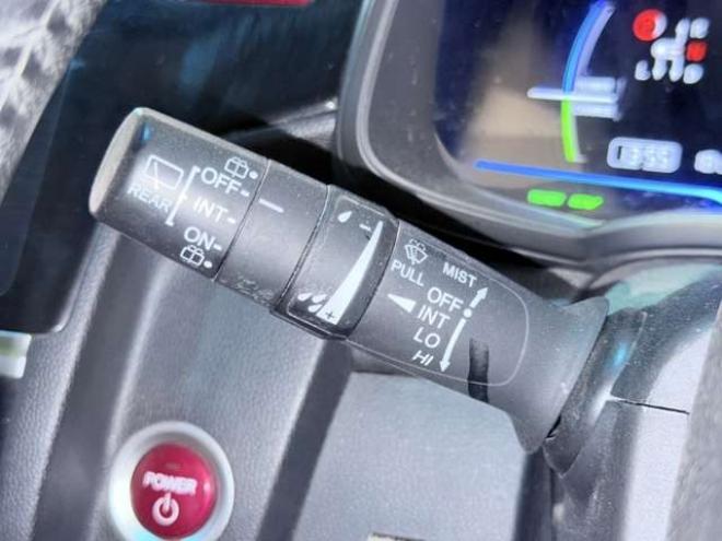 フィット1.5 ハイブリッド Lパッケージ 4WD　下廻防錆TVナビBカメETCエンスタ 1500