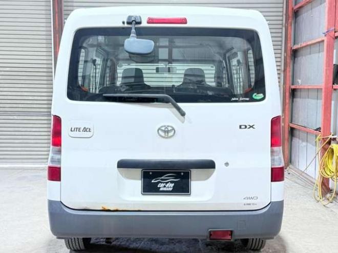 ライトエースバン1.5 DX 4WD　下廻防錆TVナビ夏冬タイヤ 1500