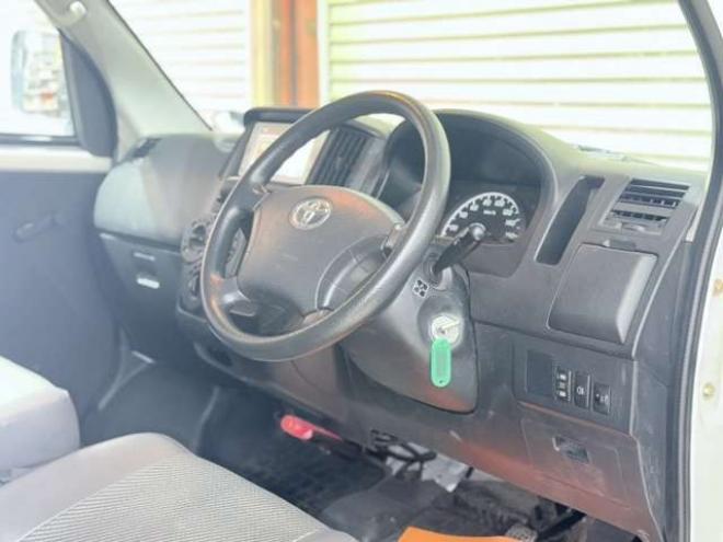 ライトエースバン1.5 DX 4WD　下廻防錆TVナビ夏冬タイヤ 1500