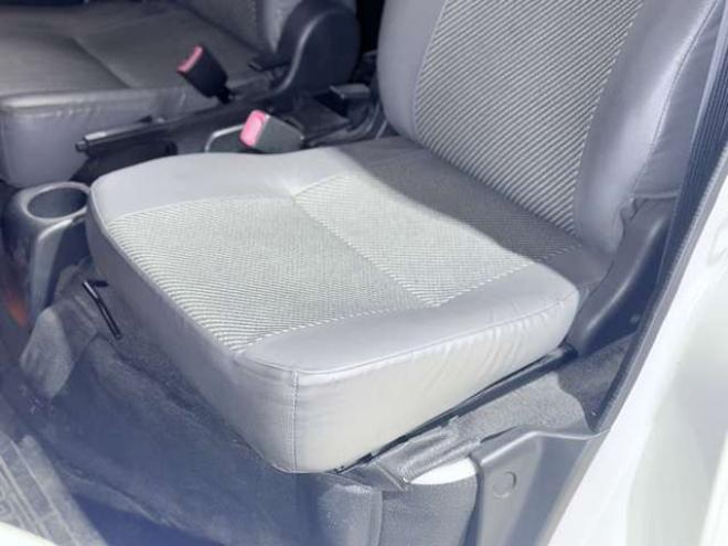 ライトエースバン1.5 DX 4WD　下廻防錆TVナビ夏冬タイヤ 1500