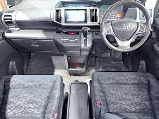 ステップワゴン2.0 G E セレクション 4WD　下廻防錆ナビBカメETC 2000