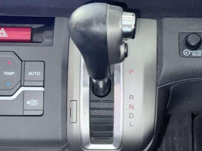 ステップワゴン2.0 G E セレクション 4WD　下廻防錆ナビBカメETC 2000
