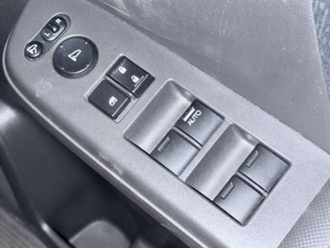 ステップワゴン2.0 G E セレクション 4WD　下廻防錆ナビBカメETC 2000