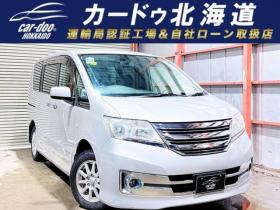 セレナ　2.0 ライダー Jパッケージ 4WD　下廻防錆TVナビ後席モニターETC 2000