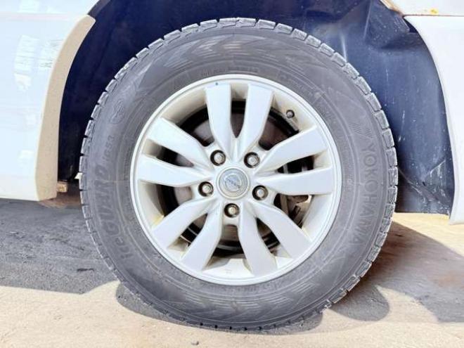 セレナ2.0 ハイウェイスター Vセレクション 4WD　下廻防錆TVナビBカメETC 2000