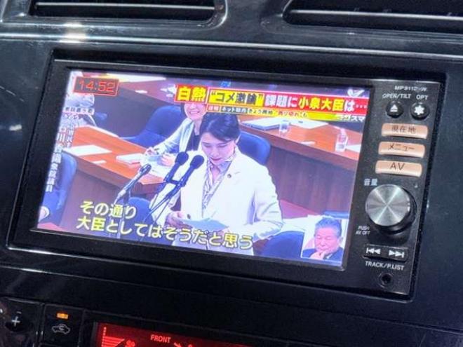 セレナ2.0 ハイウェイスター Vセレクション 4WD　下廻防錆TVナビBカメETC 2000