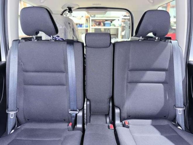 セレナ2.0 X 4WD　下廻防錆TVナビ夏冬タイヤ 2000