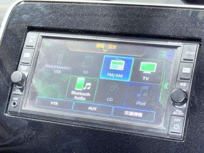 セレナ2.0 X 4WD　下廻防錆TVナビ夏冬タイヤ 2000