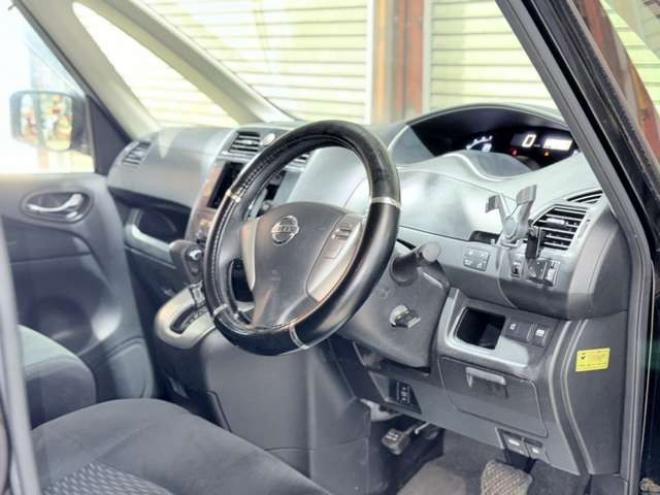 セレナ2.0 20X 4WD　下廻防錆キーレス 2000