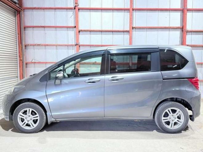 フリード1.5 G ジャストセレクション 4WD　下廻防錆ドラレコTVナビエンスタETC 1500