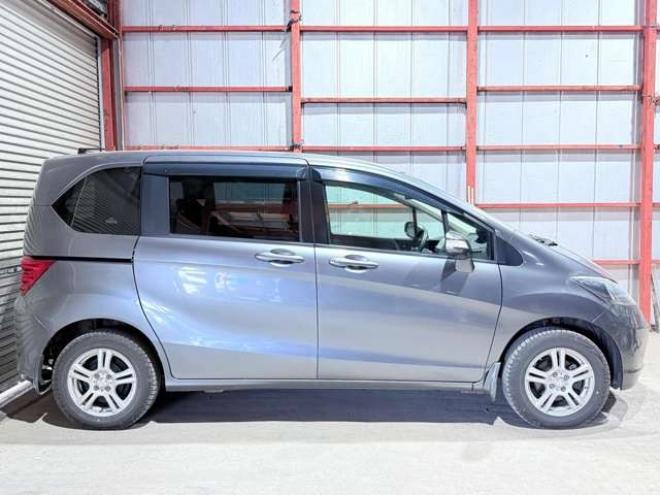フリード1.5 G ジャストセレクション 4WD　下廻防錆ドラレコTVナビエンスタETC 1500